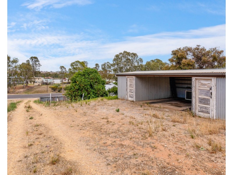 37 Anzac Ave, Swan Reach SA 5354