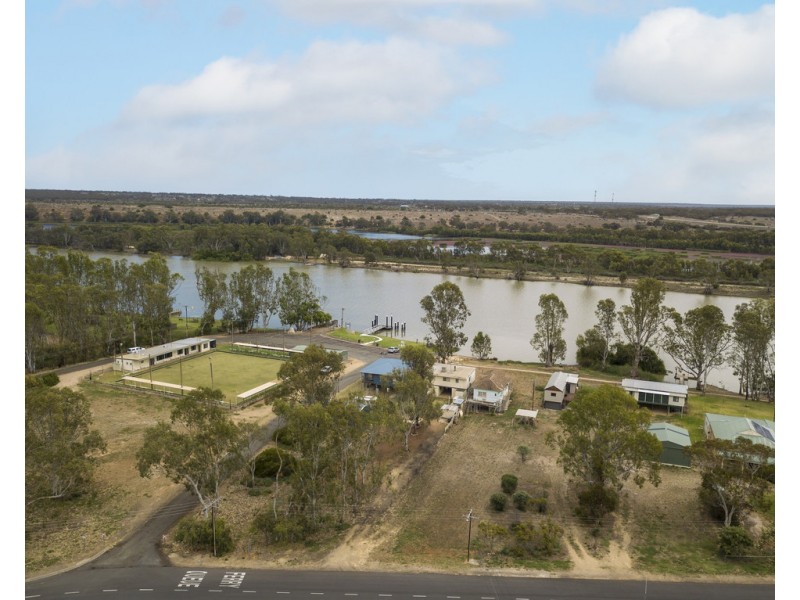 37 Anzac Ave, Swan Reach SA 5354
