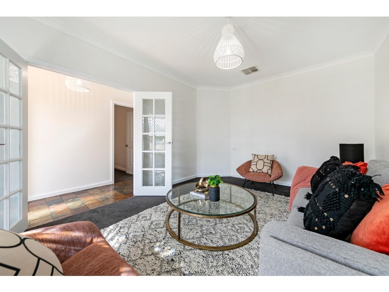 24 BRIDGES STREET, Broadview SA 5083