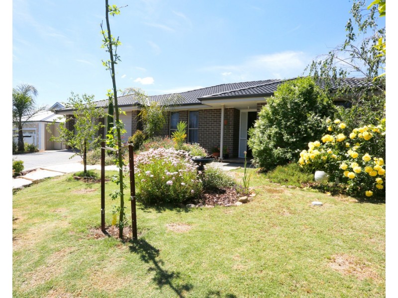 11 CLYDE COURT, Greenock SA 5360