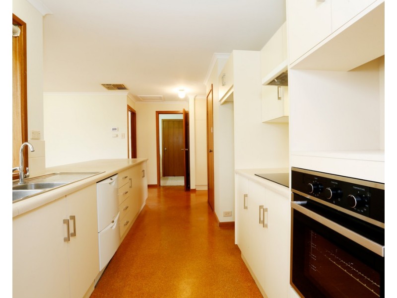 2 BAIRD STREET, Nuriootpa SA 5355