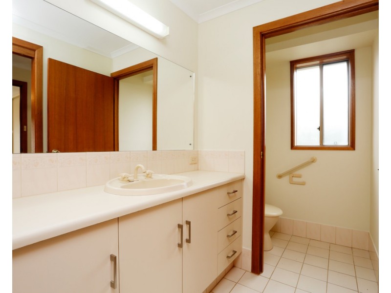 2 BAIRD STREET, Nuriootpa SA 5355