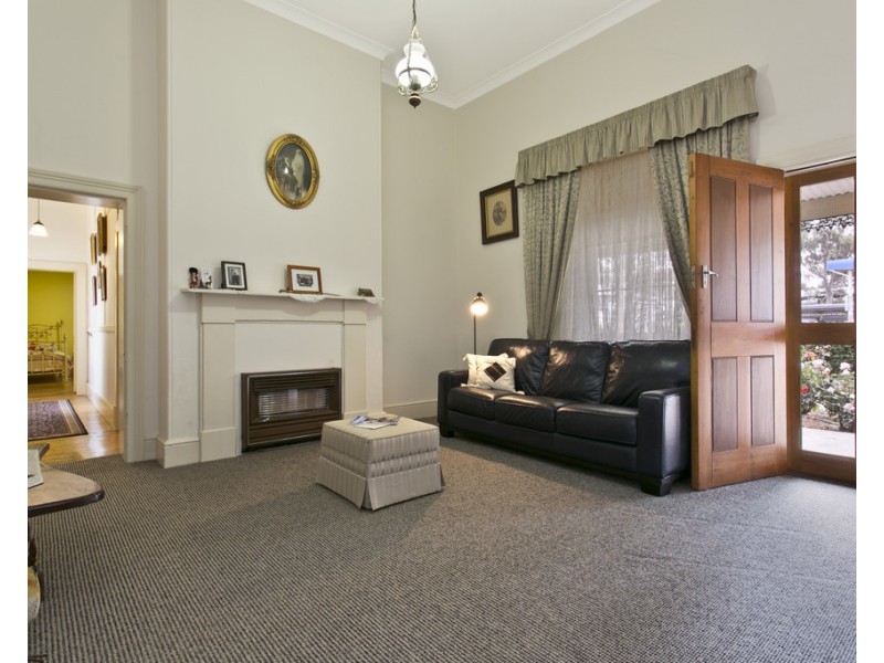37 MOORUNDIE STREET, Truro SA 5356
