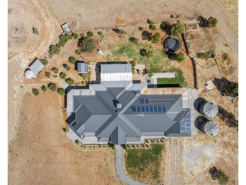 697 EUDUNDA ROAD, Dutton SA 5356