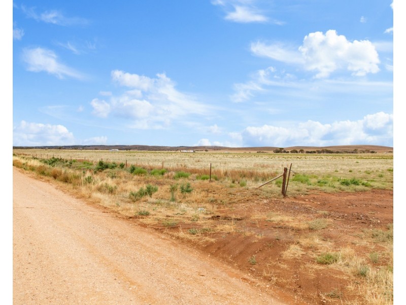 Lot 44 Sturt Highway, Dutton East SA 5356