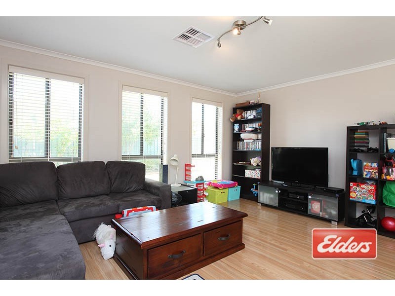 8 Osborne Street, Evanston Gardens SA 5116