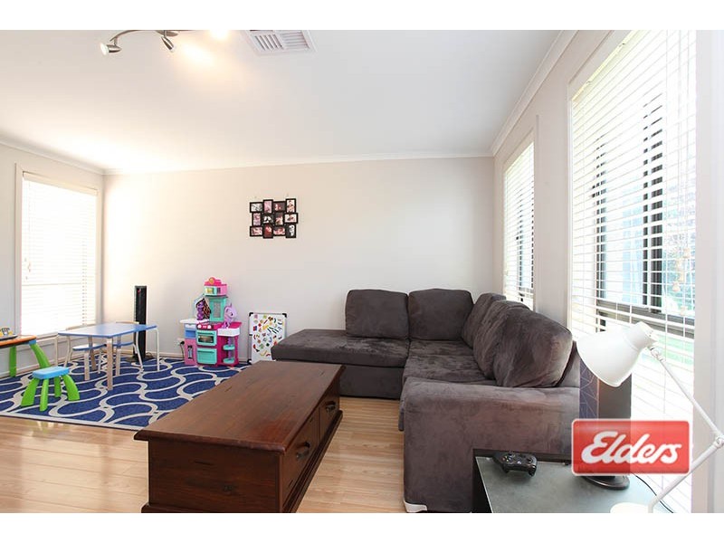 8 Osborne Street, Evanston Gardens SA 5116