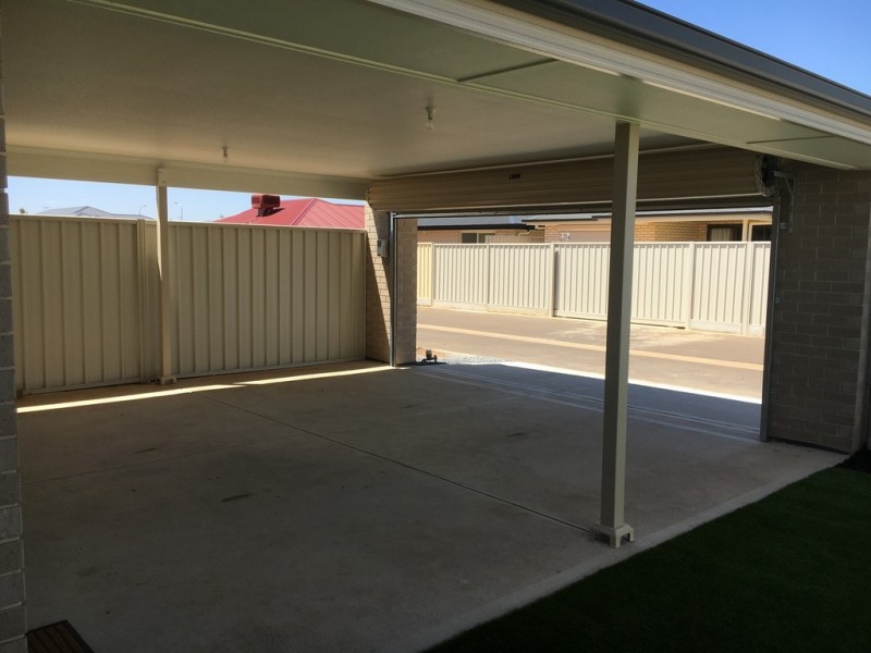 5 Almandine Lane, Munno Para West SA 5115