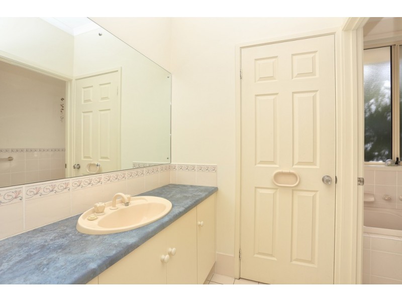 11 Ninnes Grove, Angaston SA 5353