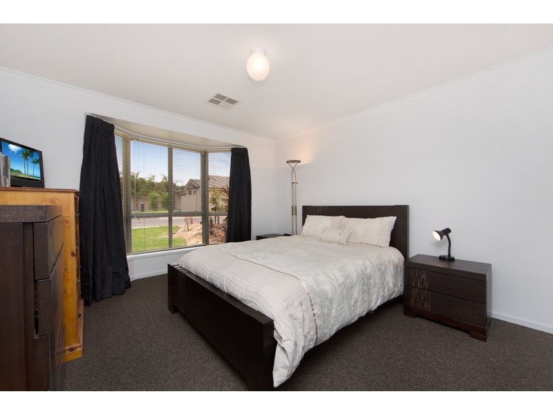 47 Mitchell Drive, Evanston Park SA 5116