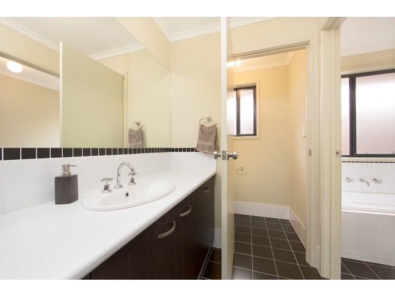 47 Mitchell Drive, Evanston Park SA 5116