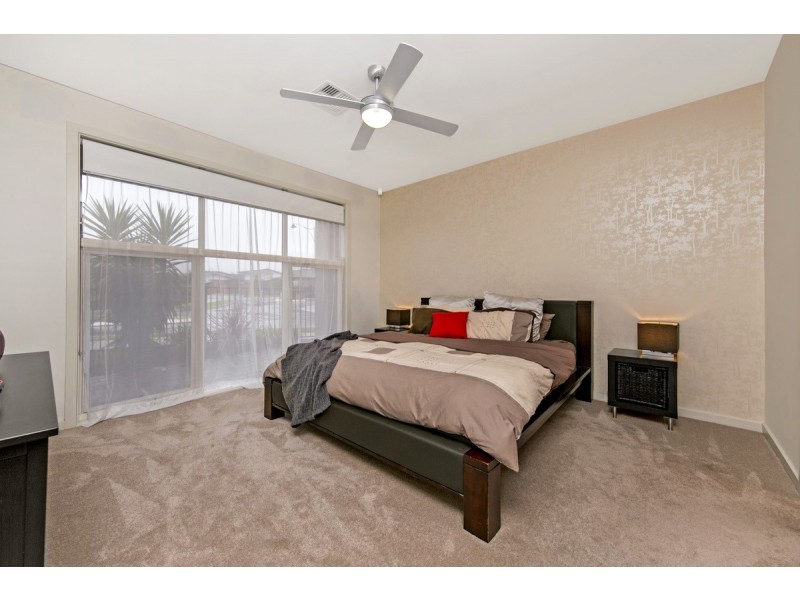71 Swinden Crescent, Blakeview SA 5114