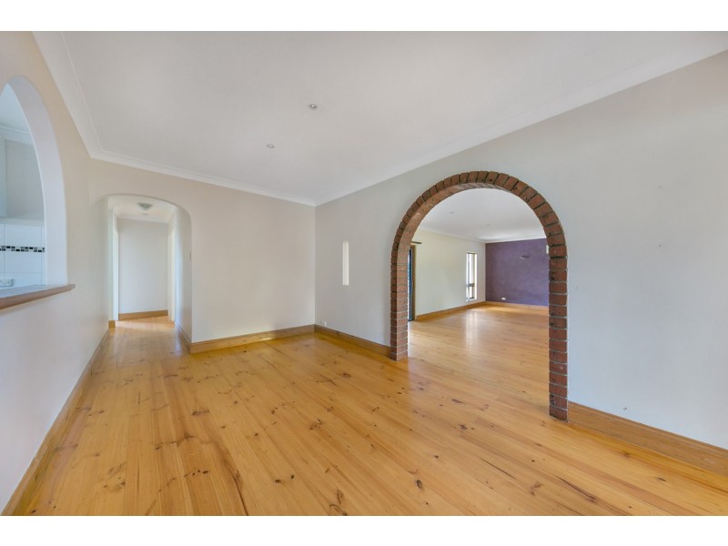 10 Sunnyside Drive, Evanston Park SA 5116