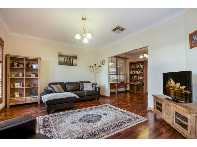 6 Netherby Avenue, Evanston Park SA 5116