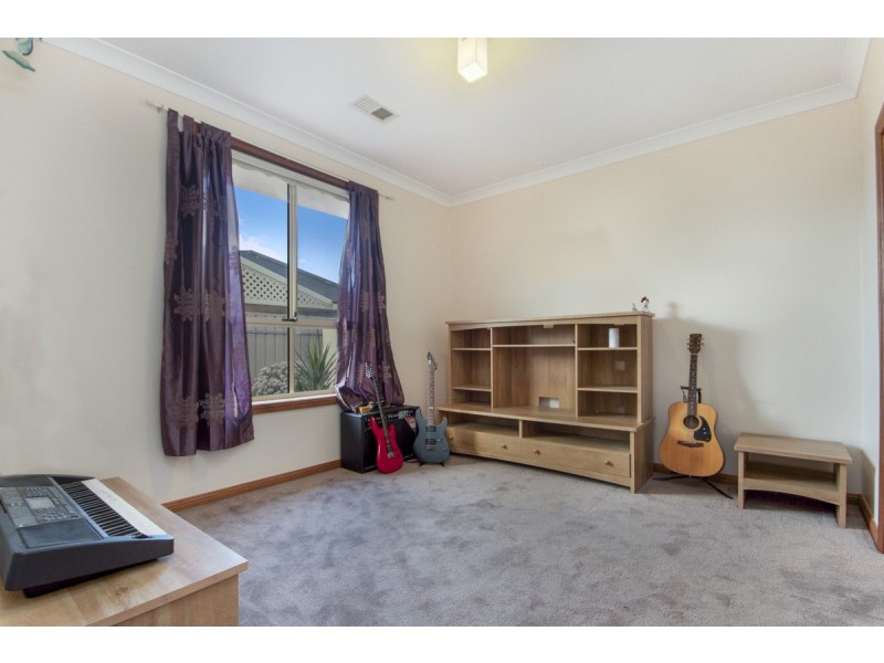 6 Netherby Avenue, Evanston Park SA 5116