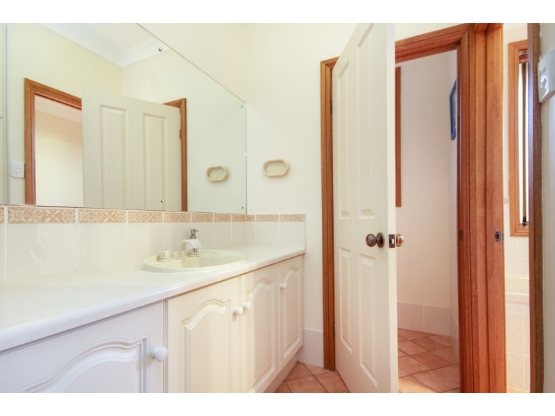 6 Netherby Avenue, Evanston Park SA 5116