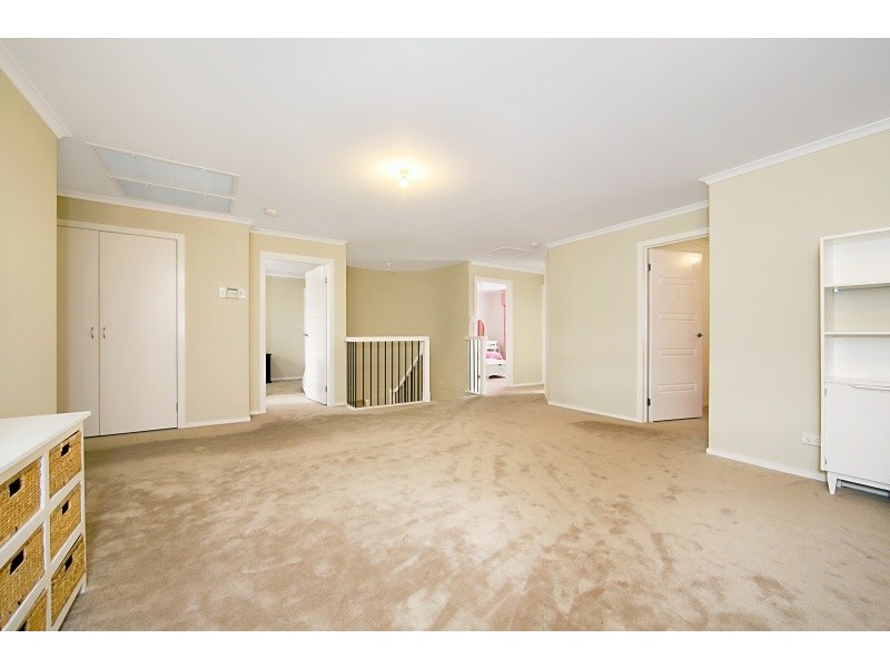 19 Selway Place, Evanston Park SA 5116