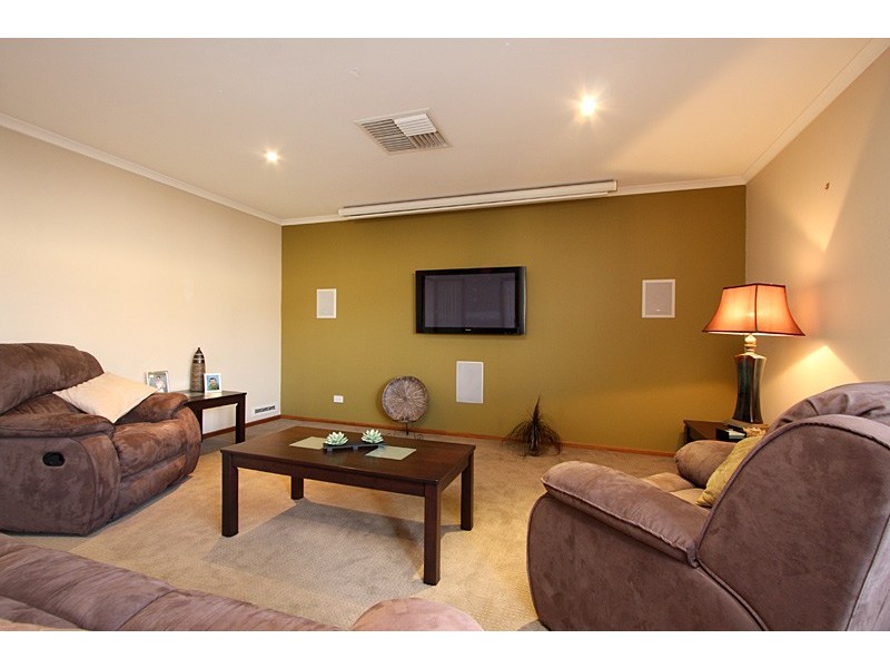 5 Witt Way, Evanston Park SA 5116