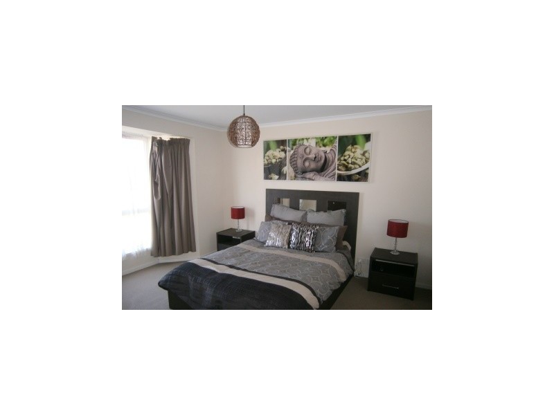 3 Thompson Cct, Evanston Park SA 5116