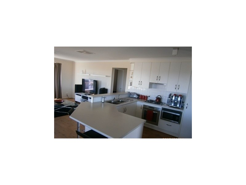 3 Thompson Cct, Evanston Park SA 5116