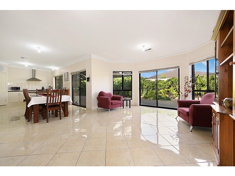 12 Purcell Grove, Evanston Park SA 5116