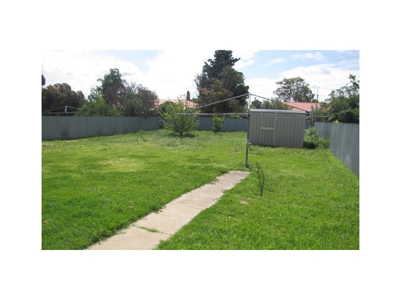 11 May Terrace, Evanston SA 5116