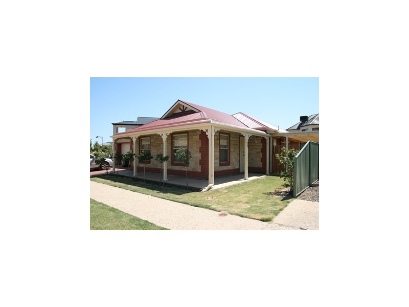 4 Oriole Walk, Mawson Lakes SA 5095