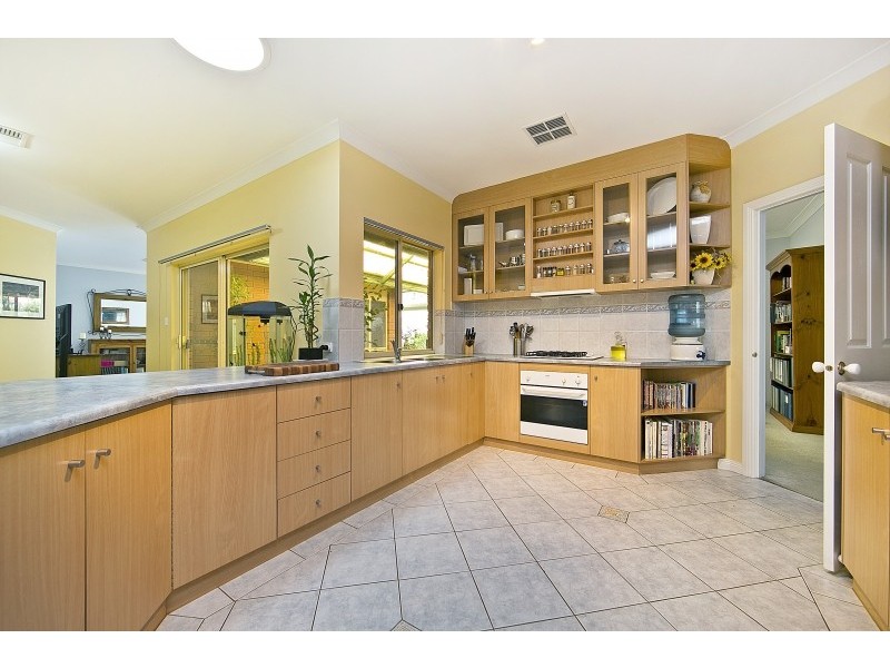 23 Whinnen Street, Evanston Park SA 5116