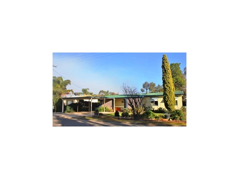 8 Carlisle Street, Williamstown SA 5351