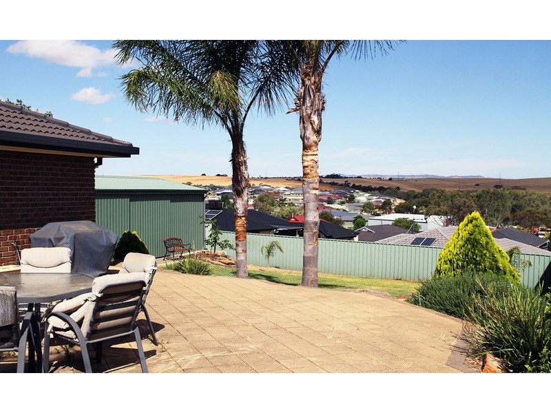 4 Osprey Parade, Hewett SA 5118