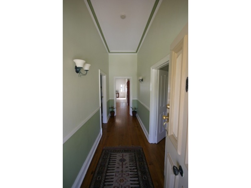 27 Fourth Street, Nuriootpa SA 5355