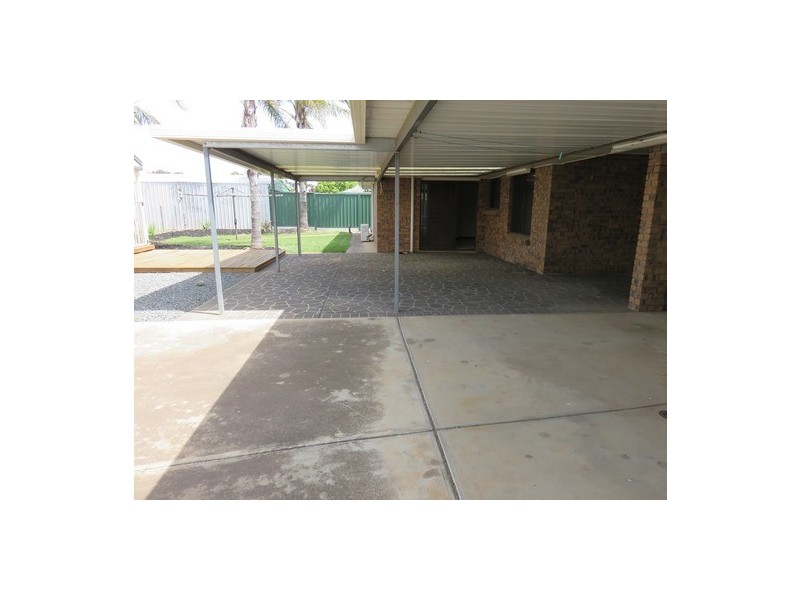 26 Window Road, Willaston SA 5118