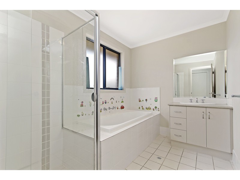 109 Lakeside Drive, Andrews Farm SA 5114