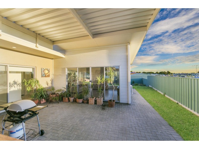 12 Keane Court, Evanston Park SA 5116