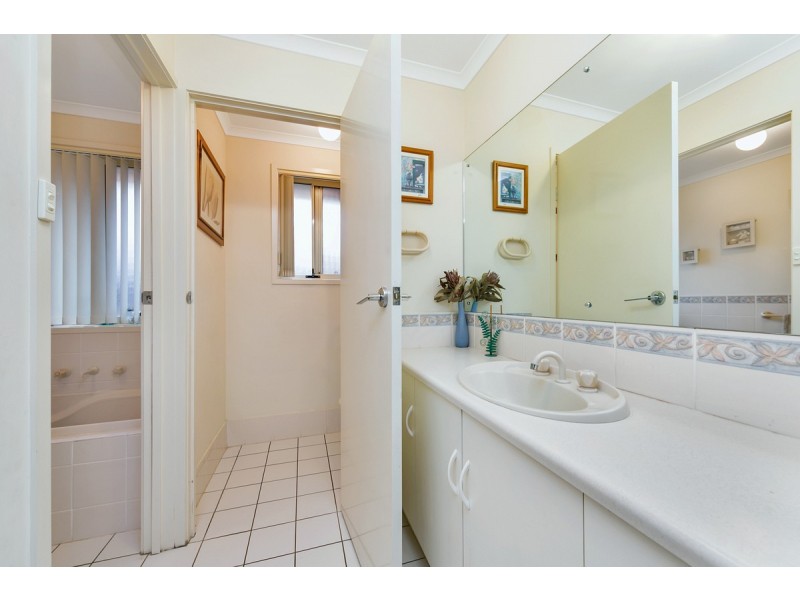 4 Chestnut Grove, Blakeview SA 5114