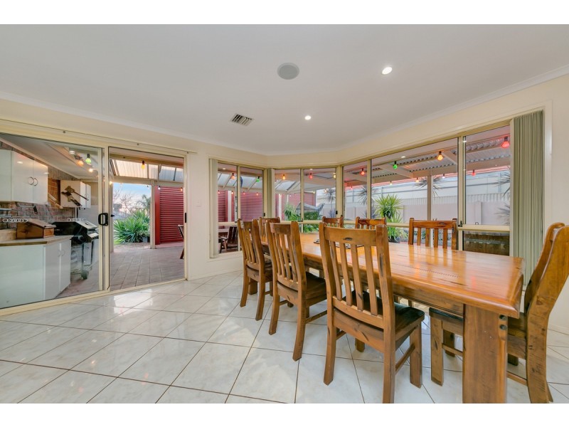 4 Chestnut Grove, Blakeview SA 5114