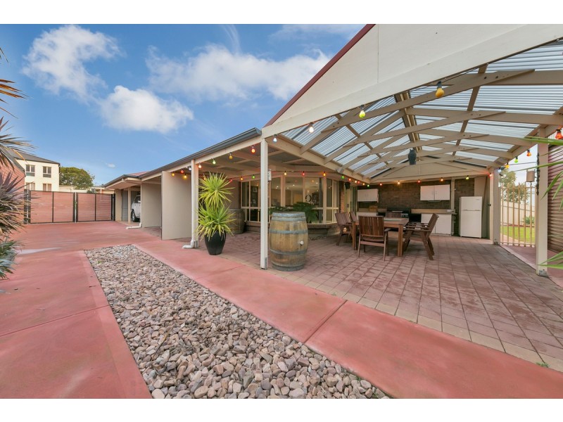 4 Chestnut Grove, Blakeview SA 5114