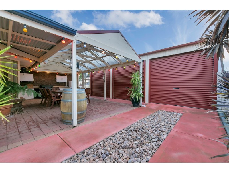 4 Chestnut Grove, Blakeview SA 5114