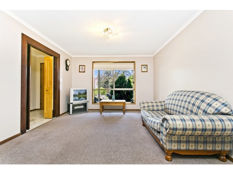 15 Holmes Street, Willaston SA 5118