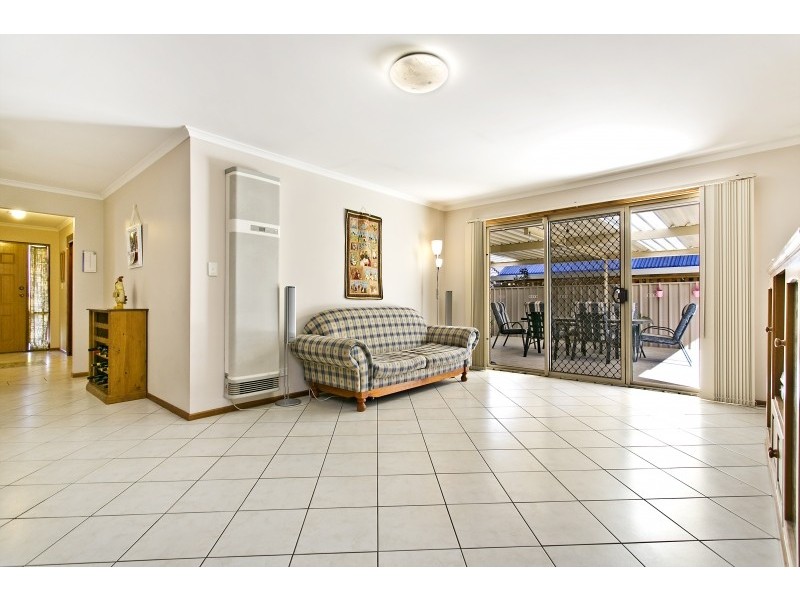 15 Holmes Street, Willaston SA 5118