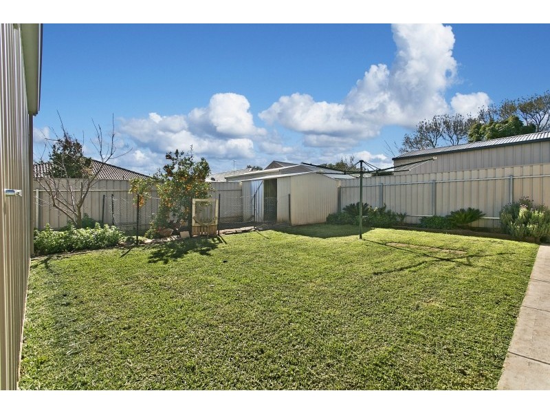 15 Holmes Street, Willaston SA 5118