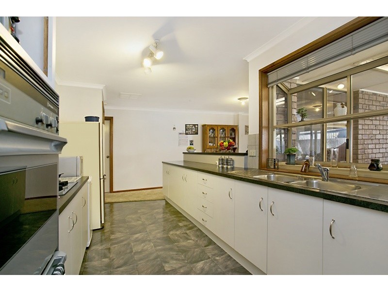 2 Symes Court, Willaston SA 5118