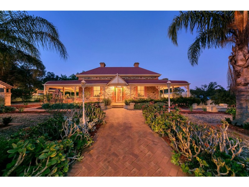 23 Main North Road, Willaston SA 5118