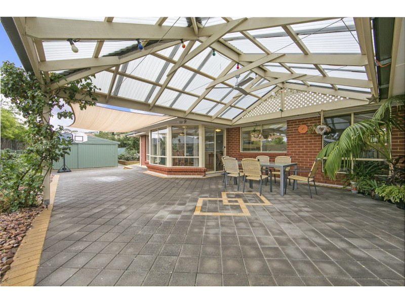 2 Rogers Court, Evanston Park SA 5116