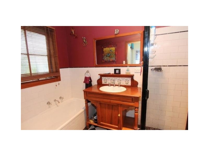 18 Lyndoch Road, Gawler East SA 5118