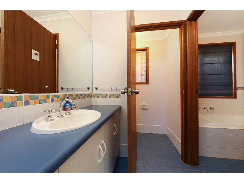 13 Explorer Parade, Hewett SA 5118