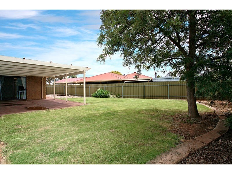1 Siostrom Court, Willaston SA 5118