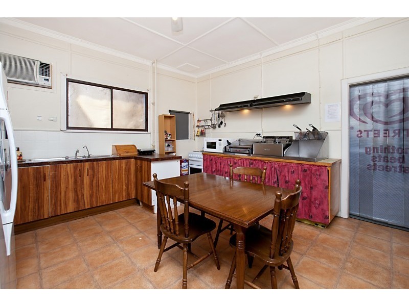 6 Main Street, Owen SA 5460