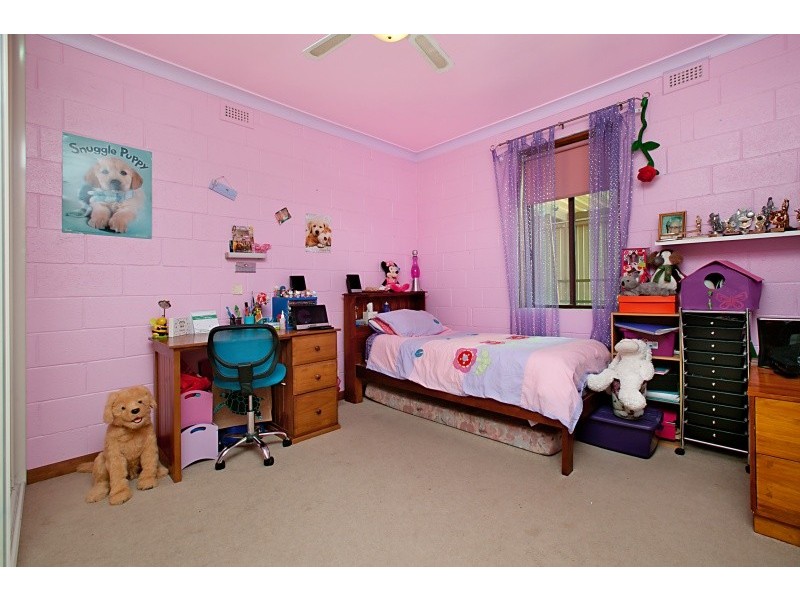 6 Main Street, Owen SA 5460