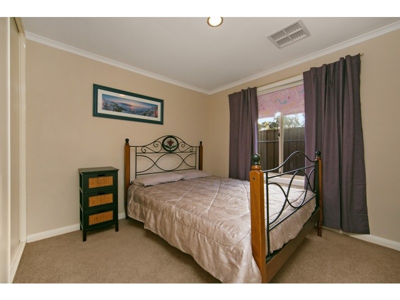 4 Hughes Street, Andrews Farm SA 5114